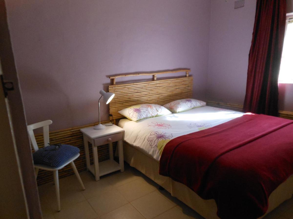Vleirivier Amber Lagoon Backpackers Lodge מראה חיצוני תמונה