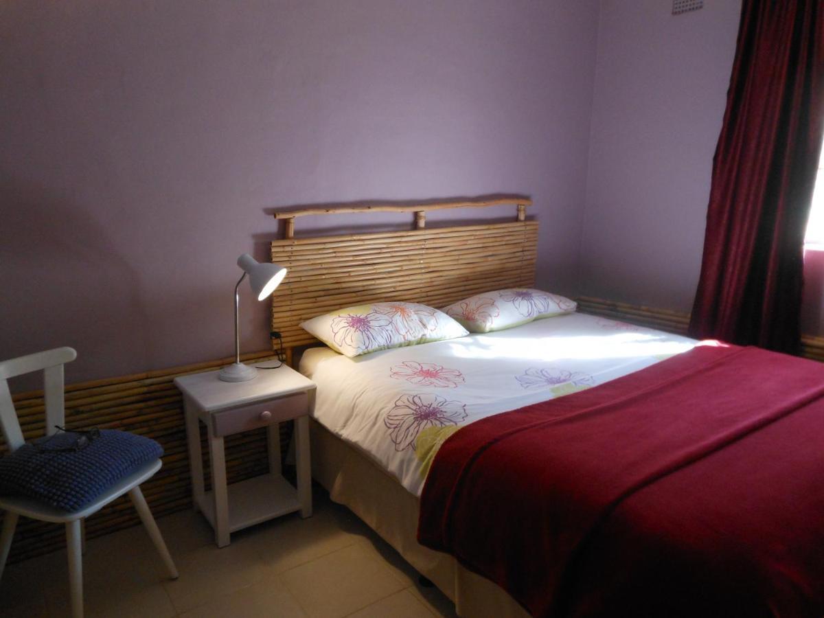 Vleirivier Amber Lagoon Backpackers Lodge מראה חיצוני תמונה